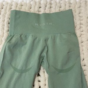 Sage Green Seamless Contour NVGTN leggings
